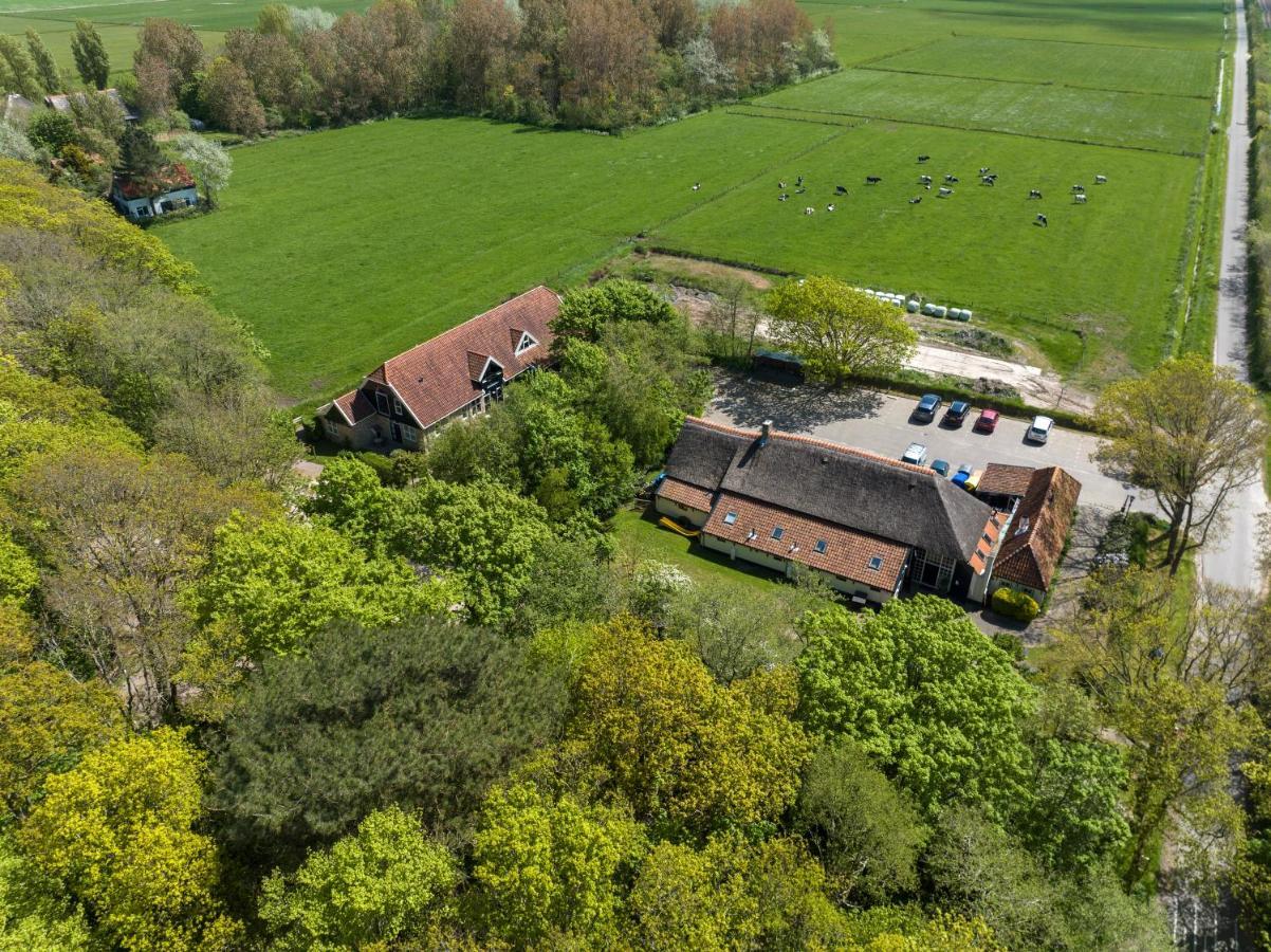 Hotel Bed & Bos De 14 Sterren Den Burg Exteriér fotografie